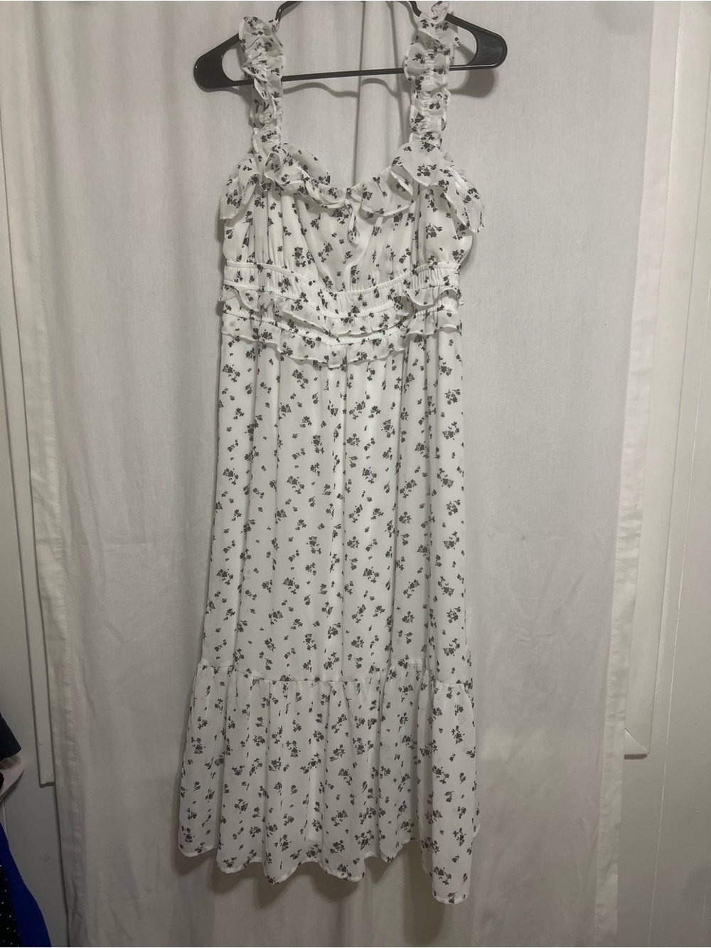 Women's White Floral Ruffle Midi Dress